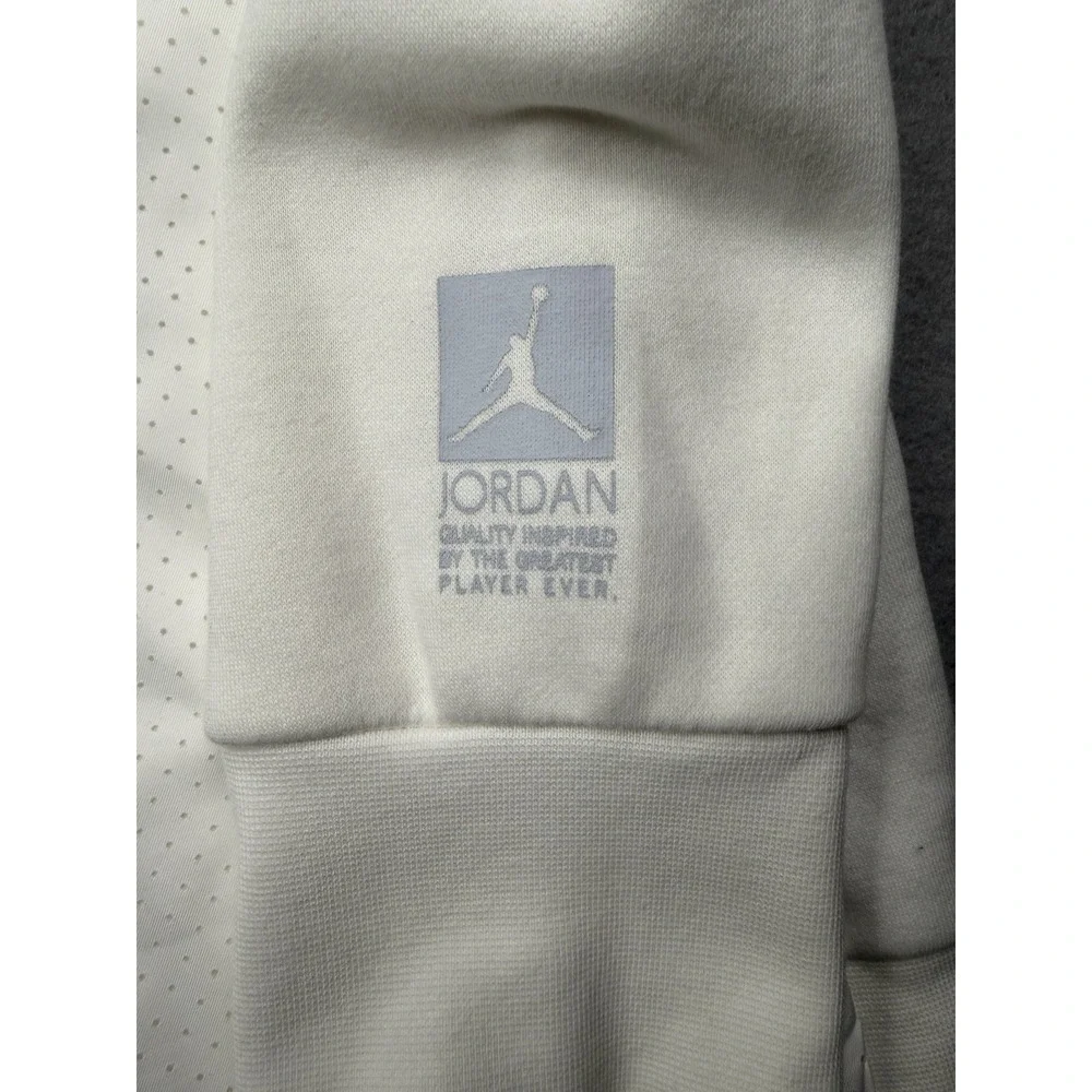 Jordan stay warm